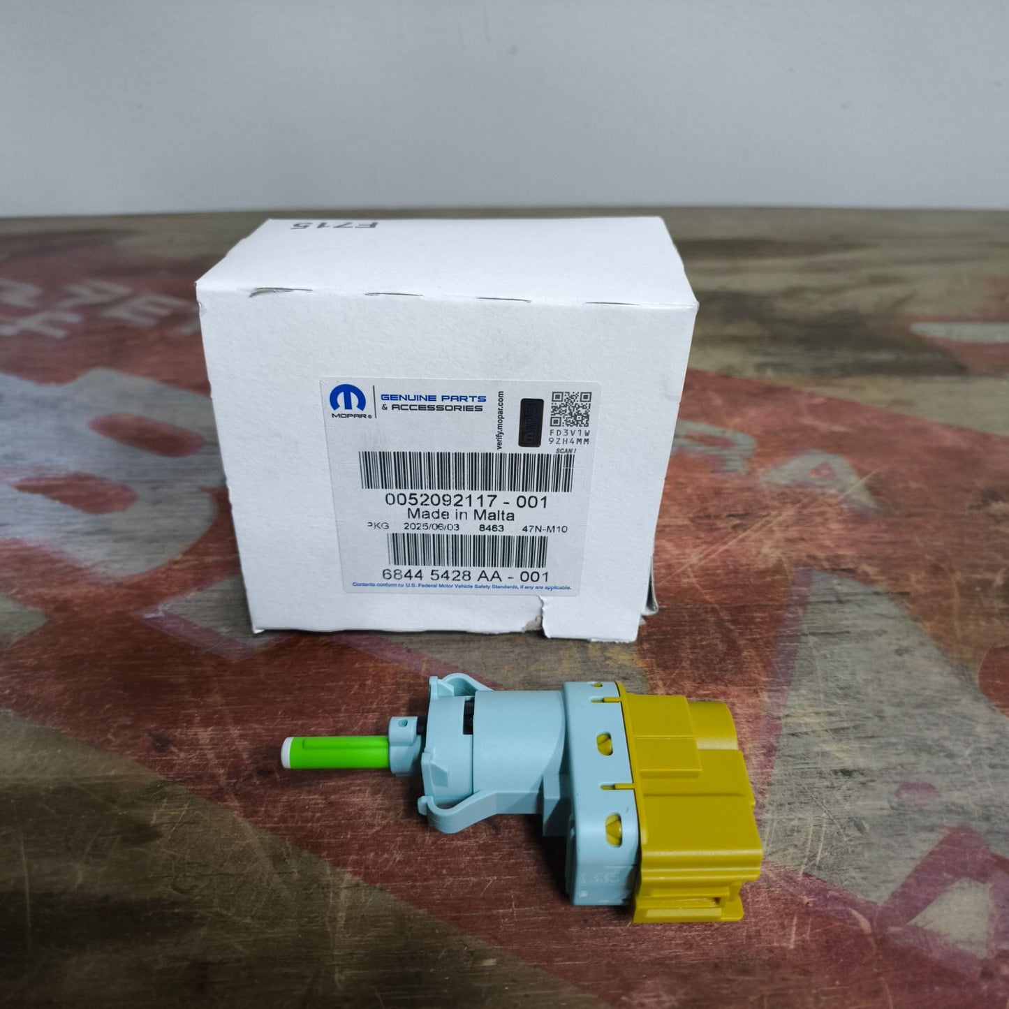 INTERRUTTORE FRENO 595
